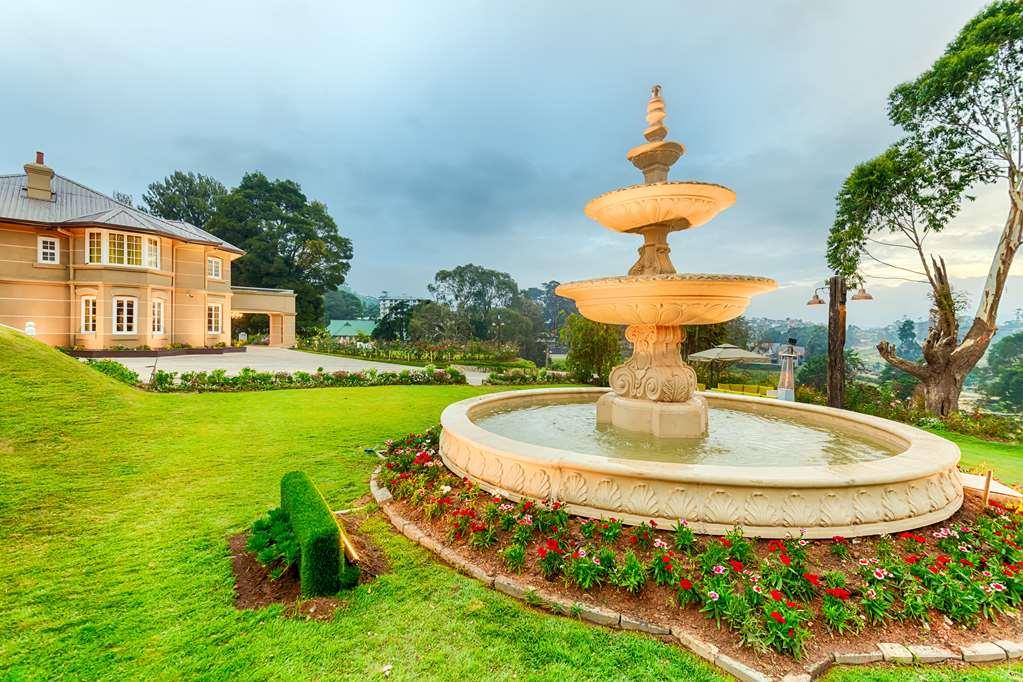 The Westbury Palace Hotel Nuwara Eliya Exterior photo