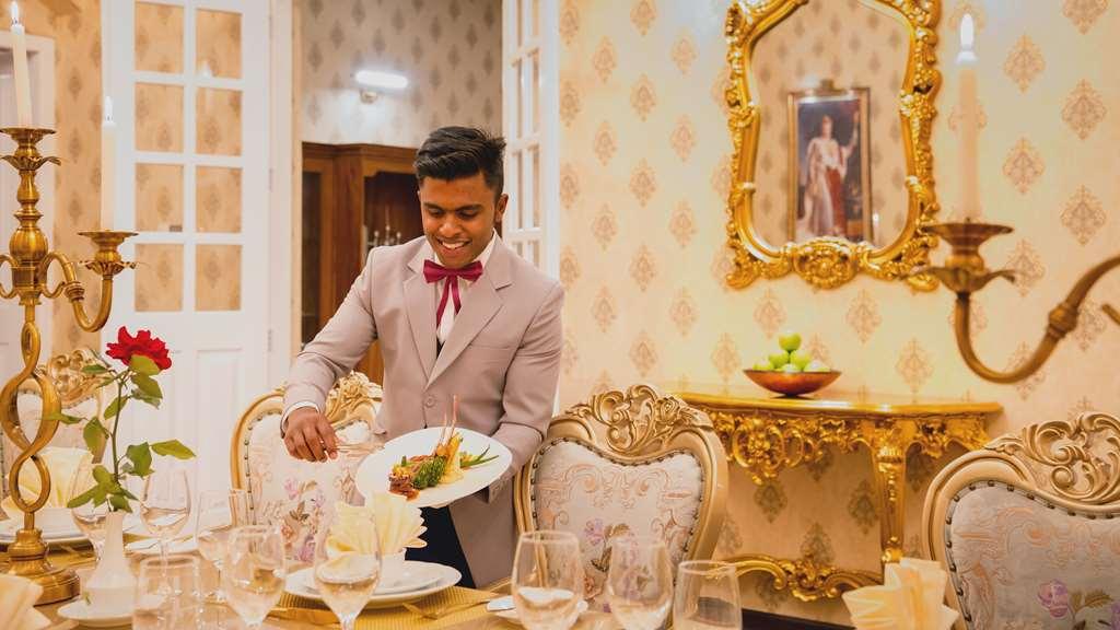 The Westbury Palace Nuwara Eliya Amenities photo