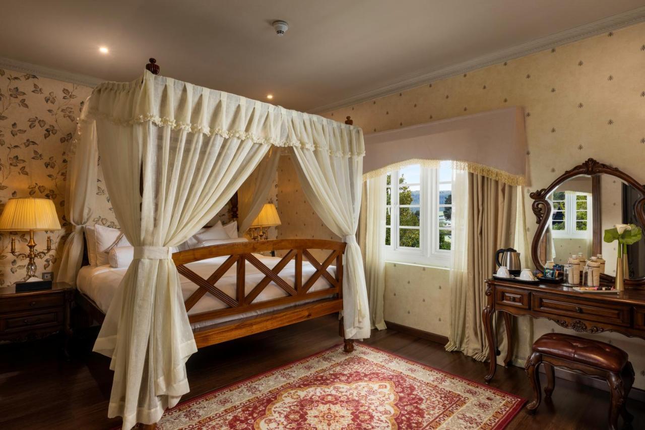 The Westbury Palace Nuwara Eliya Exterior photo