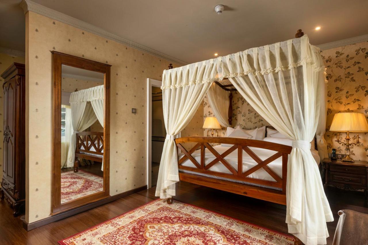 The Westbury Palace Nuwara Eliya Exterior photo