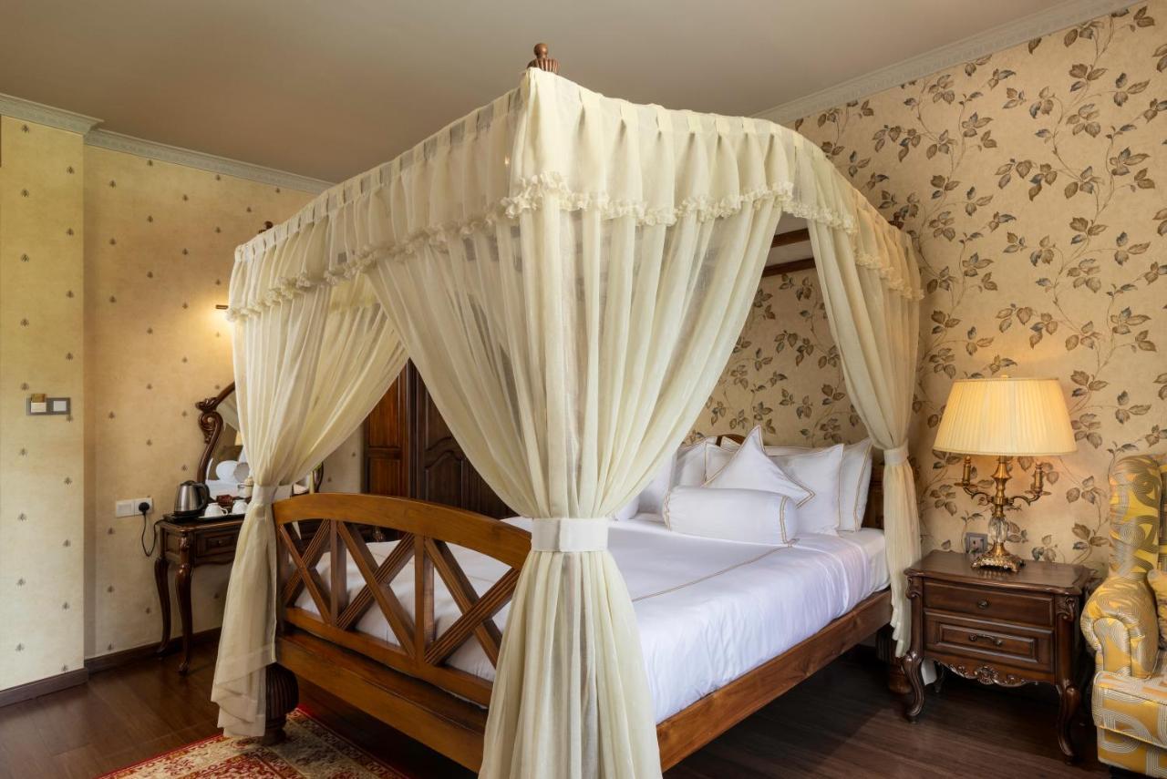 The Westbury Palace Nuwara Eliya Exterior photo