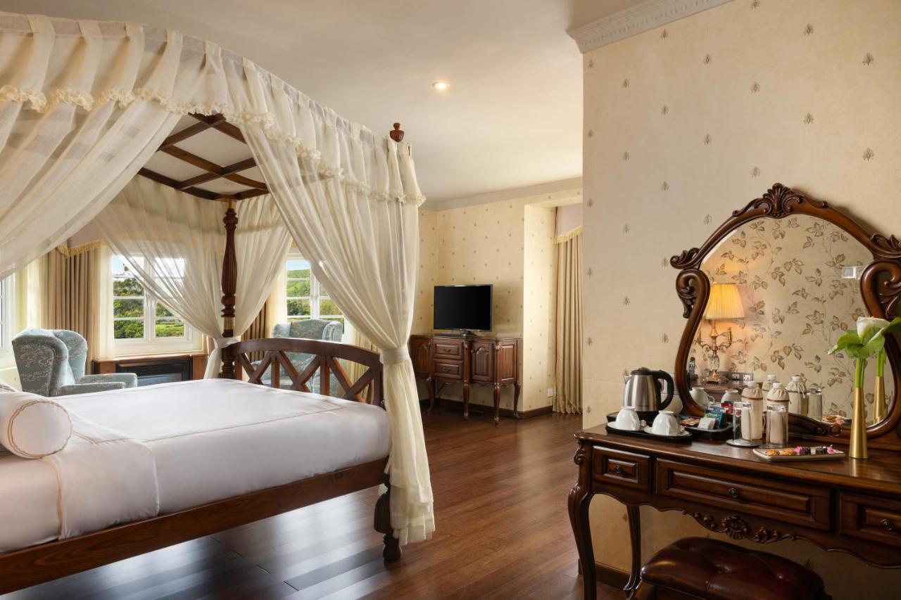 The Westbury Palace Nuwara Eliya Exterior photo