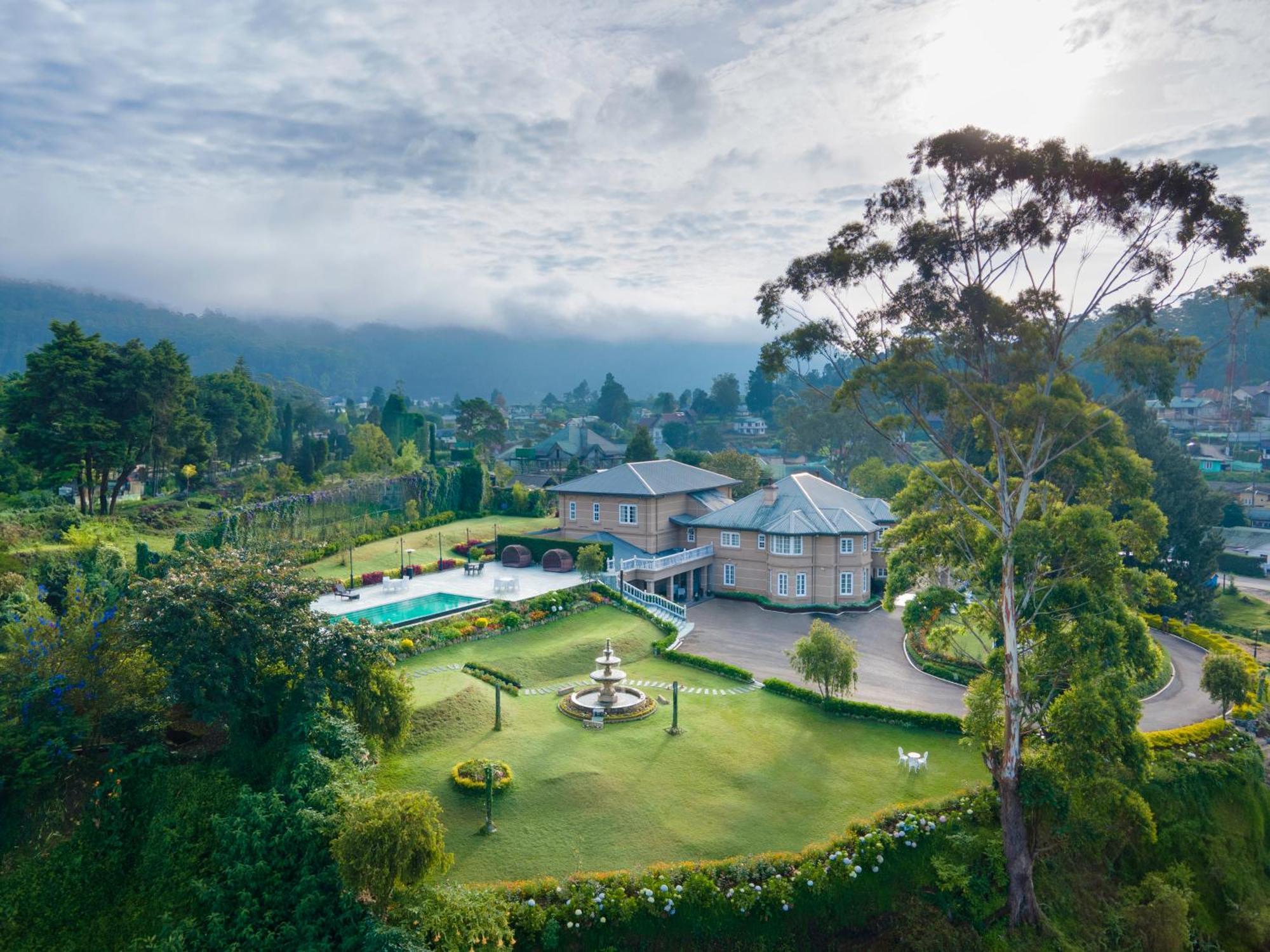 The Westbury Palace Hotel Nuwara Eliya Exterior photo